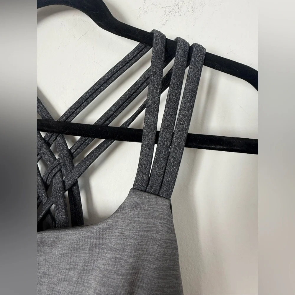 Like New Prana Waterfall Criss Cross Built in Bra Scoop Back Workout Tank - Picture 8 of 14